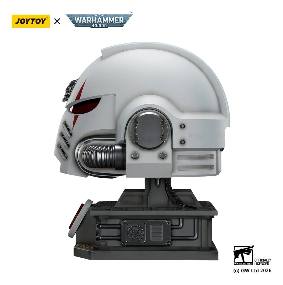 Warhammer 40,000 Casco con Soporte de Exhibición White Scars MkX 44 cm