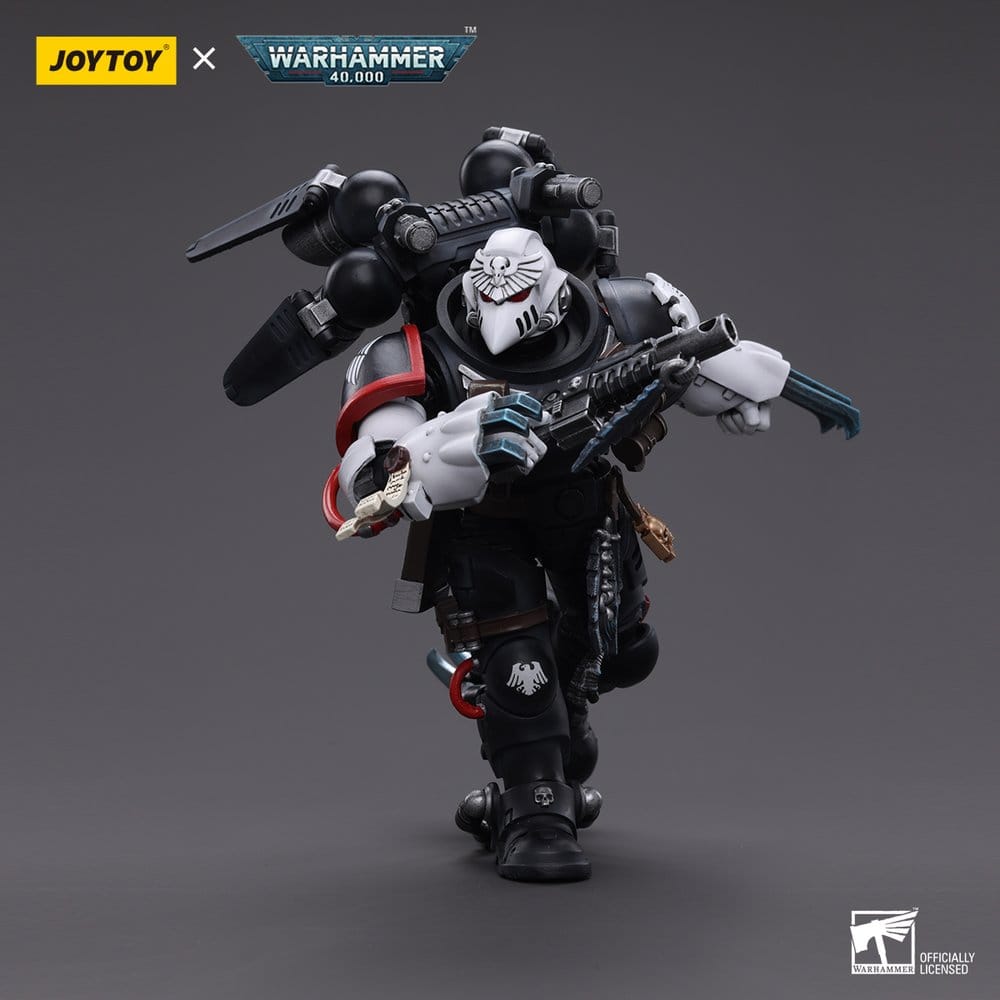 Warhammer 40,000 Figura Raven Guard Chapter Master Kayvaan Shrike 12 cm