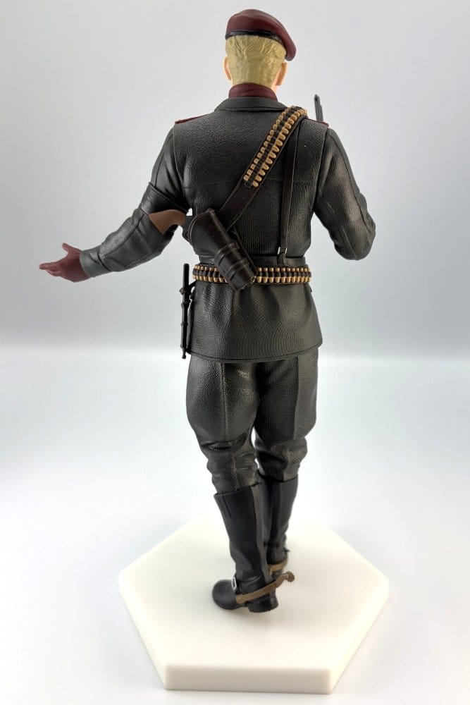 Metal Gear Solid: Snake Eater Figura PVC Ocelot 20 cm