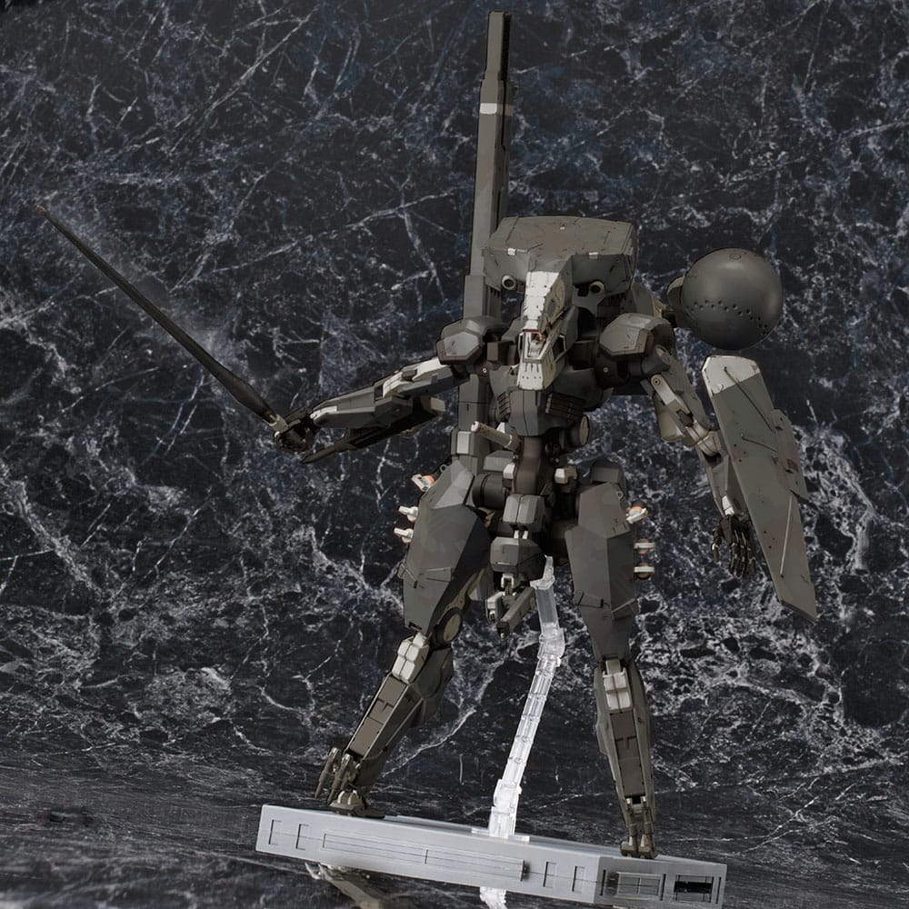 Metal Gear Solid V Maqueta Plastic Model Kit 1/100 Metal Gear Sahelanthropus Black Ver. 36 cm - Z POP Toys