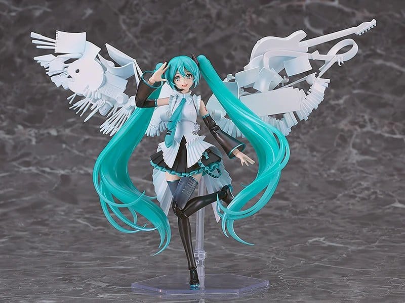 Character Vocal Series 01: Hatsune Miku Maqueta Plastic Model Kit Plamatea Happy 16th Birthday Ver. 16 cm