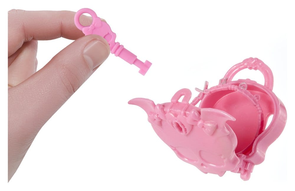 Monster High Skulltimate Secrets Muñeca  Destination: Gore-geous Oasis - Draculaura