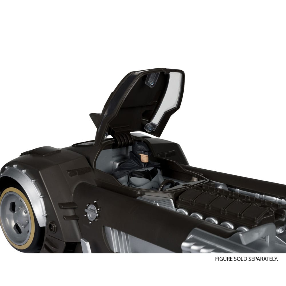 DC Multiverse Vehículo White Knight Batmobile (Gold Label) 18 cm