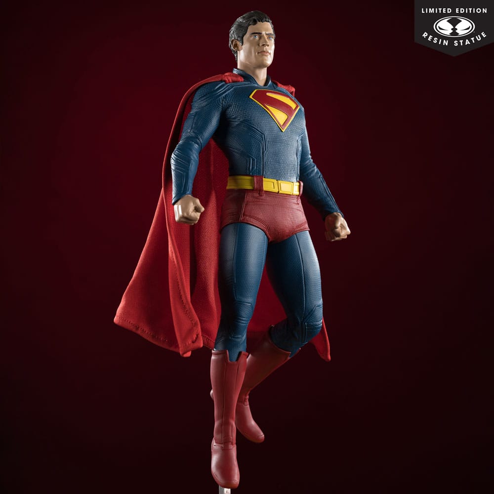 Superman (2025) DC Direct 1/6 Estatua Superman 35 cm