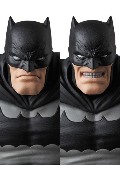 Batman Figura MAFEX Batman (TDKR) 16 cm (re-run)