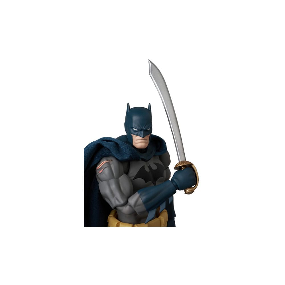 DC Comics Figura MAFEX Batman Damage Ver. (Batman: Hush Ver.) 16 cm - Z POP Toys