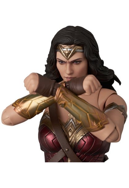 Wonder Woman Figura MAFEX Wonder Woman Justice League Ver. 15 cm