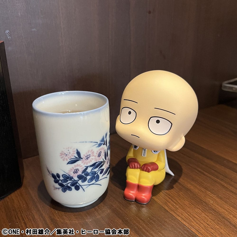 One Punch Man Estatua PVC Look Up Saitama 11 cm - Z POP Toys