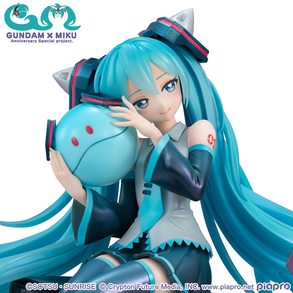 Mobile Suit Gundam x Hatsune Miku Estatua PVC Lucrea Hatsune Miku x OO Gundam 45th Anniversary 17 cm - Z POP Toys