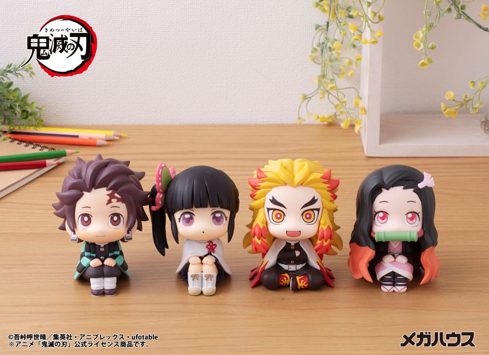 Demon Slayer Kimetsu no Yaiba Estatua PVC Look Up Tanjiro Kamado 11 cm - Z POP Toys