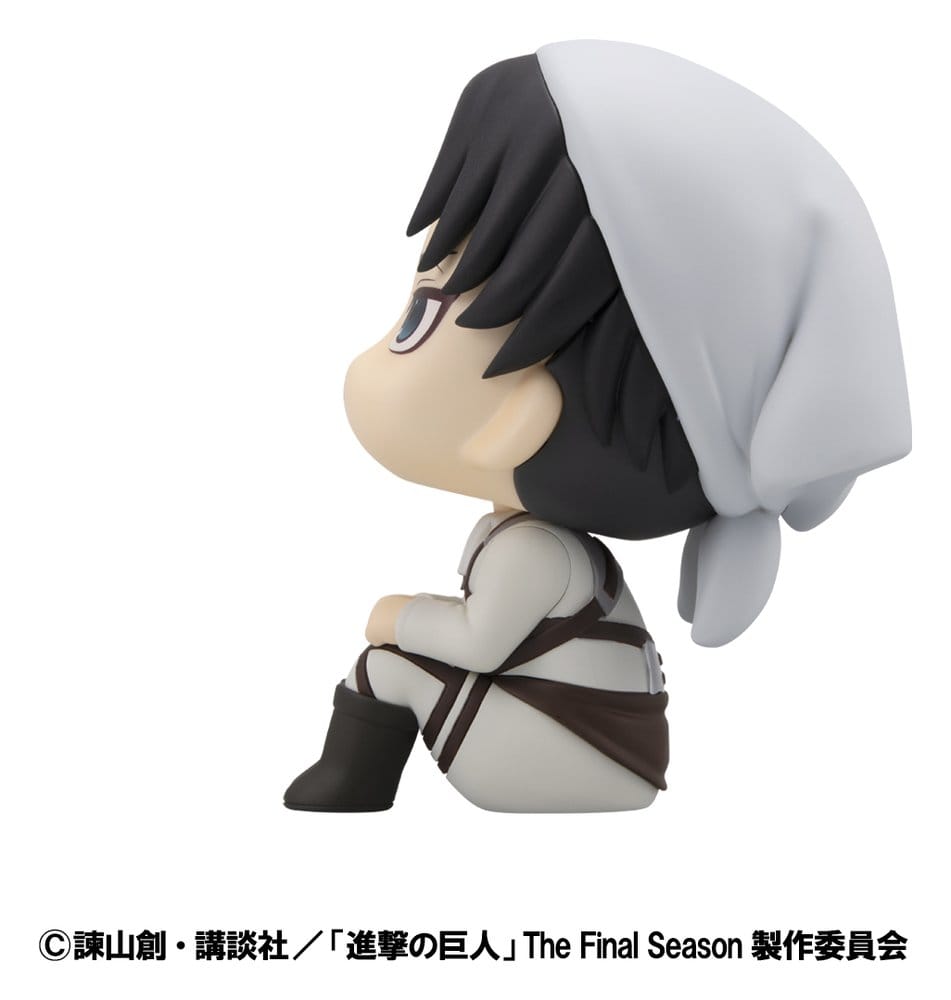 Attack on Titan Estatua PVC Look Up Levi Cleaning up Ver. 11 cm