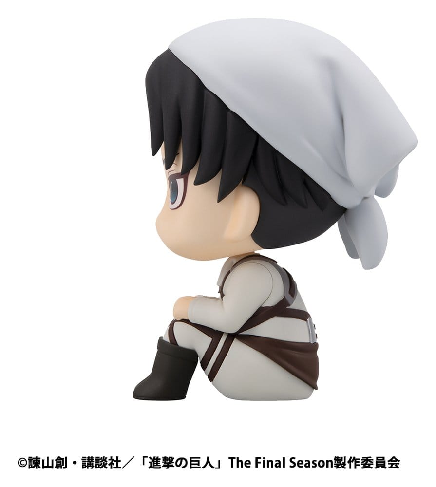Attack on Titan Estatua PVC Look Up Levi Cleaning up Ver. 11 cm