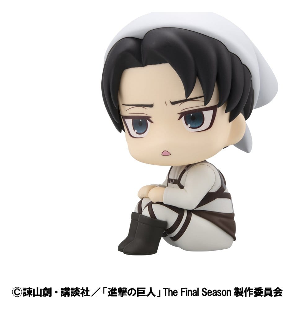 Attack on Titan Estatua PVC Look Up Levi Cleaning up Ver. 11 cm