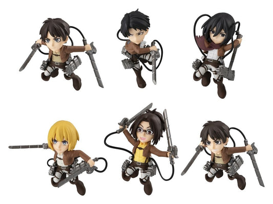 Attack on Titan Tobimas Figuras Mini Pack de 6 (with gift)