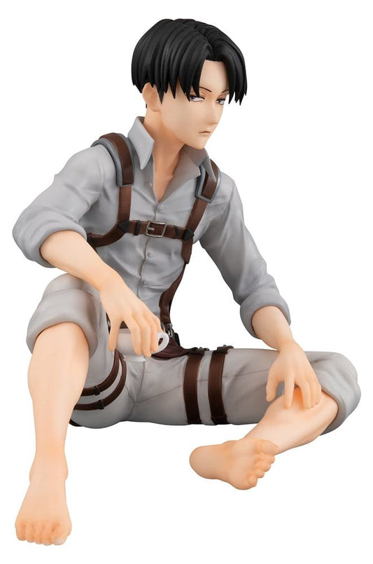 Attack on Titan Figura PVC G.E.M. Series Squad Captain Levi Palm Size 9 cm