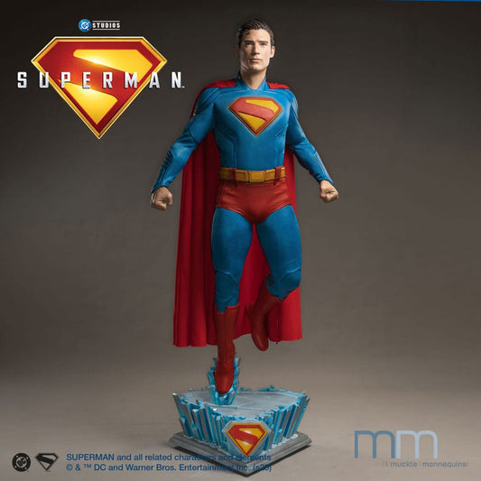 Superman 2025 Estatua tamaño real Superman 246 cm