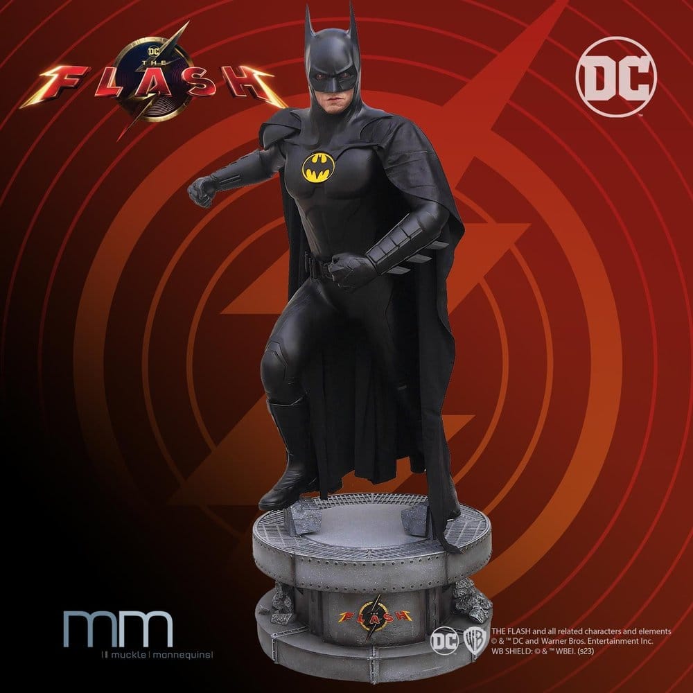 The Flash Estatua tamaño real Batman Keaton 228 cm