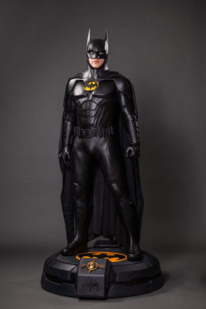 The Flash Estatua tamaño real Batman Keaton 2 211 cm
