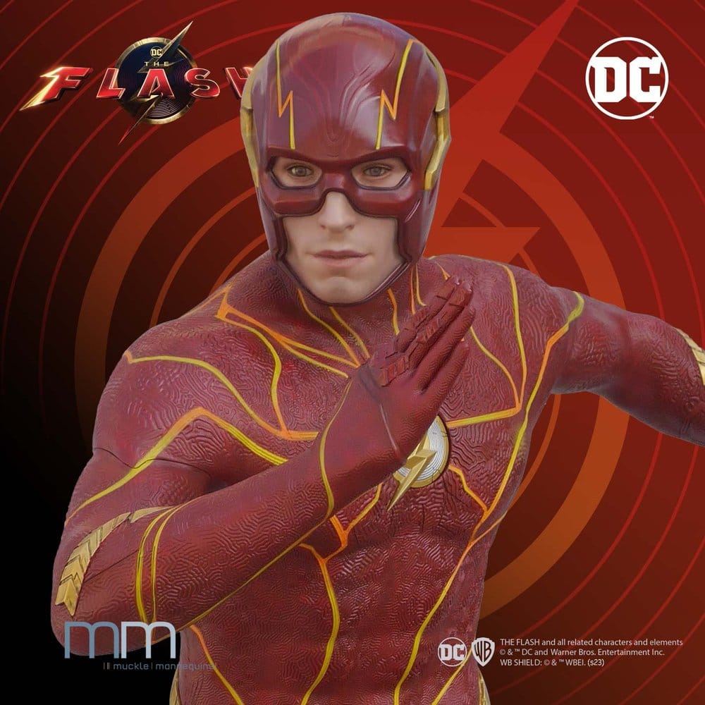 The Flash Estatua tamaño real Flash 210 cm