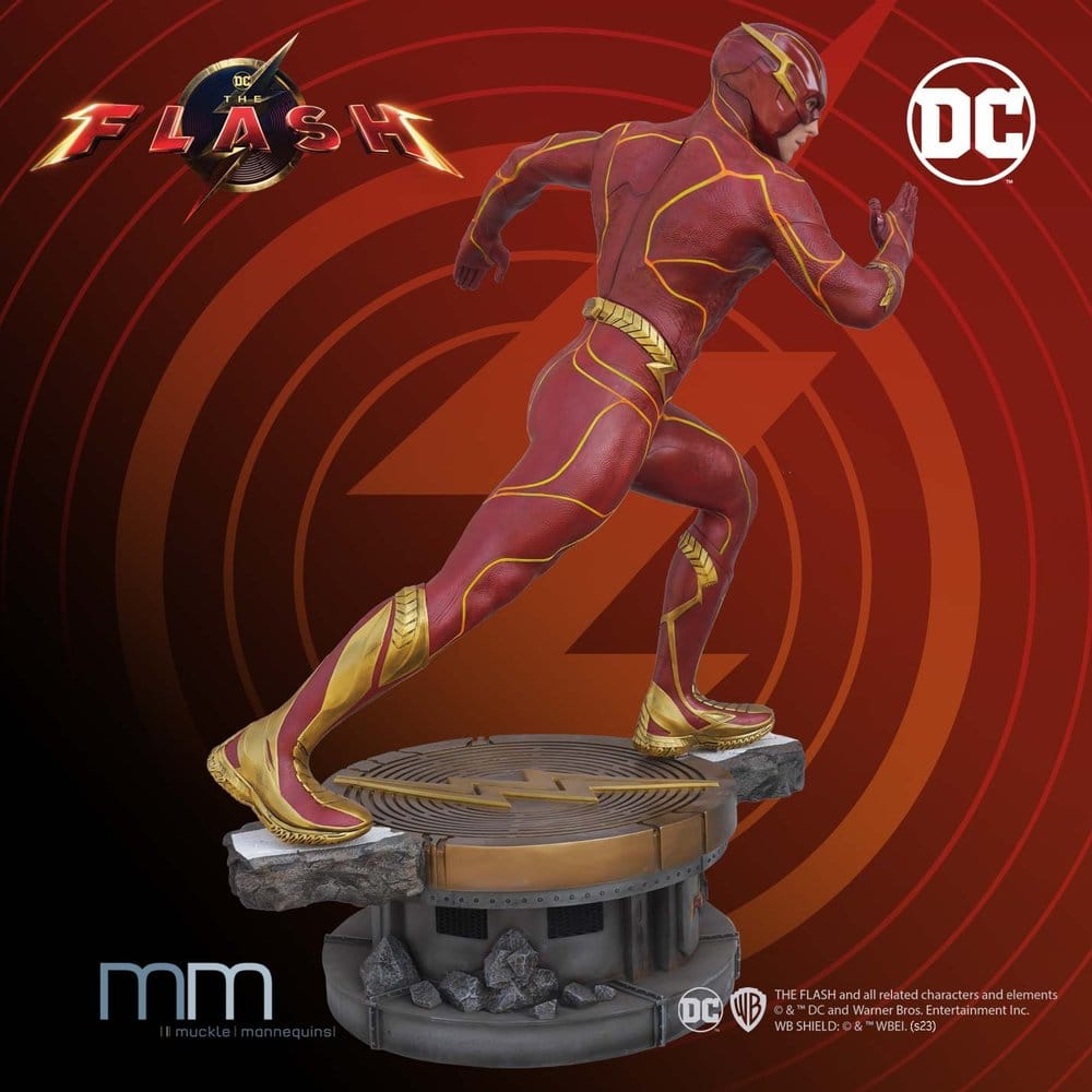 The Flash Estatua tamaño real Flash 210 cm