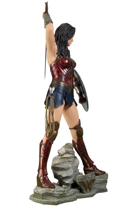 Wonder Woman Estatua tamaño real Wonder Woman 224 cm
