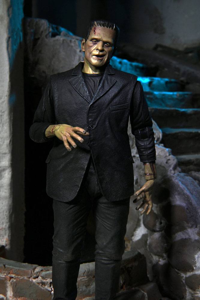 Universal Monsters Figura Ultimate Frankenstein's Monster (Color) 18 cm
