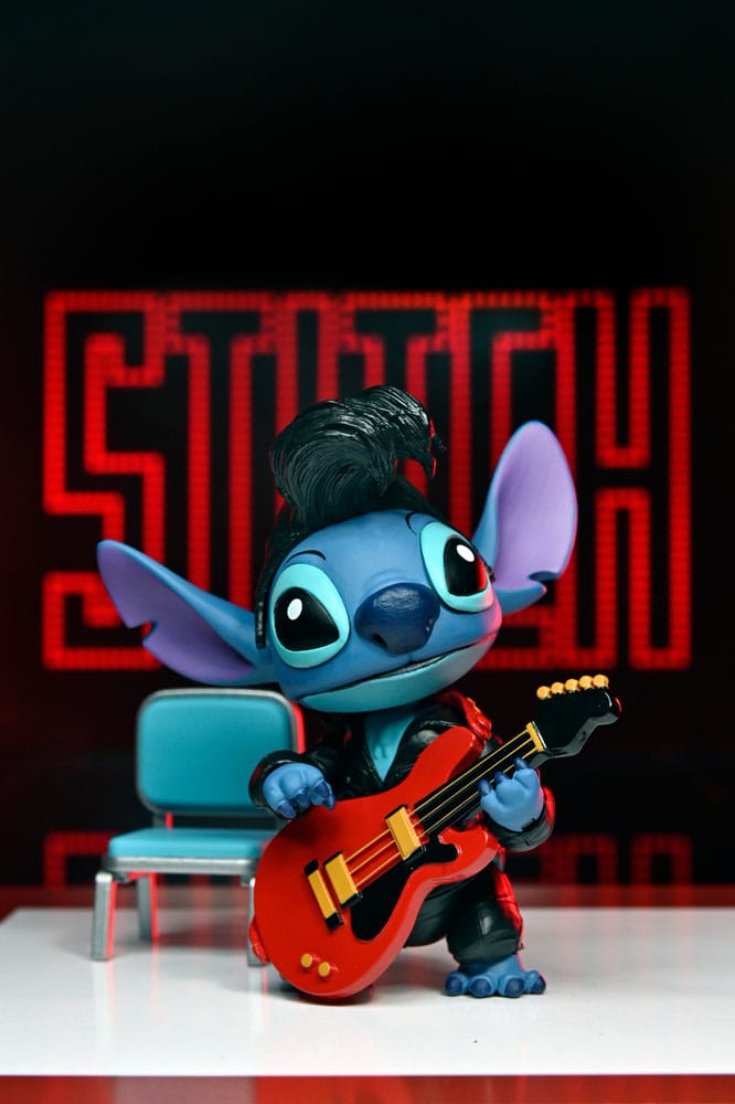 Lilo & Stitch Figura Ultimate Singer Elvis Stitch 7 cm