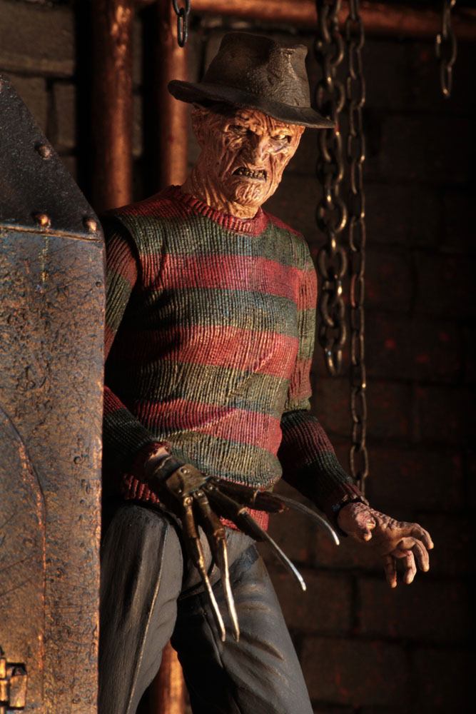 Pesadilla en Elm Street 2 Figura Ultimate Freddy 18 cm - Z POP Toys