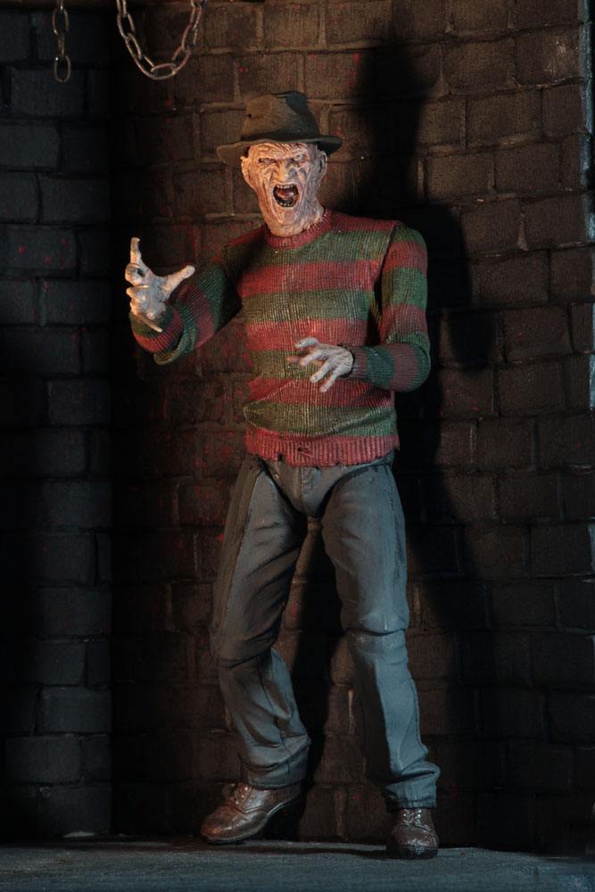 Pesadilla en Elm Street 2 Figura Ultimate Freddy 18 cm - Z POP Toys