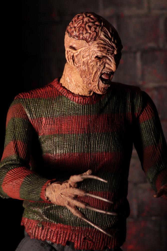 Pesadilla en Elm Street 2 Figura Ultimate Freddy 18 cm - Z POP Toys