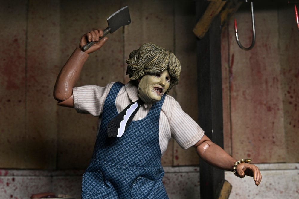 La Matanza de Texas Clothed Figura Leatherface with Old Lady Mask 20 cm - Z POP Toys