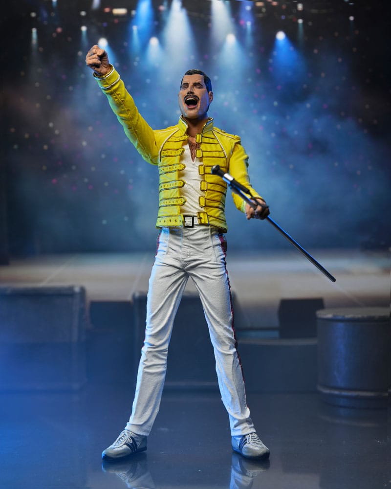 Freddie Mercury Figura Freddie Mercury (Yellow Jacket) 18 cm