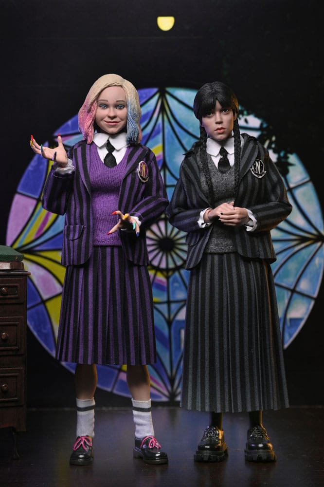 Wednesday Paquete de 2 Figuras Wednesday Addams (Nevermore Uniform) and Enid 20 cm