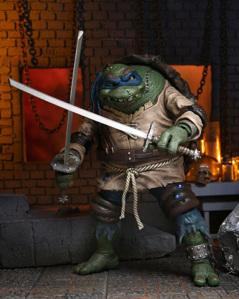 Universal Monsters x Teenage Mutant Ninja Turtles Figura Ultimate Leonardo as The Hunchback 18 cm