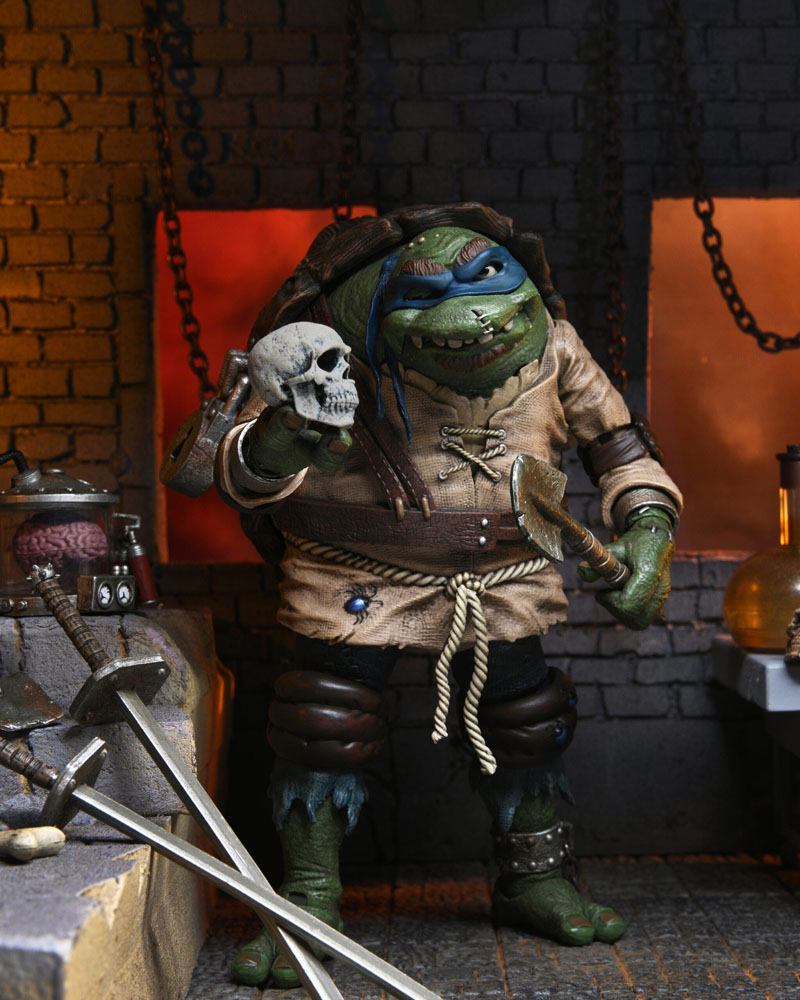 Universal Monsters x Teenage Mutant Ninja Turtles Figura Ultimate Leonardo as The Hunchback 18 cm