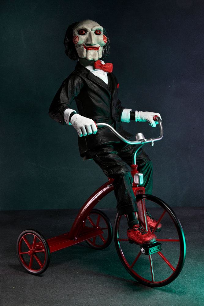 Saw Figura con sonido Billy con Triciclo 30 cm - Z POP Toys