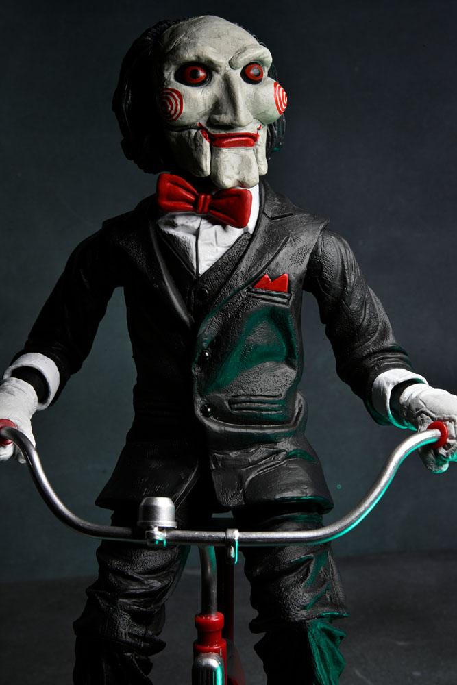 Saw Figura con sonido Billy con Triciclo 30 cm - Z POP Toys