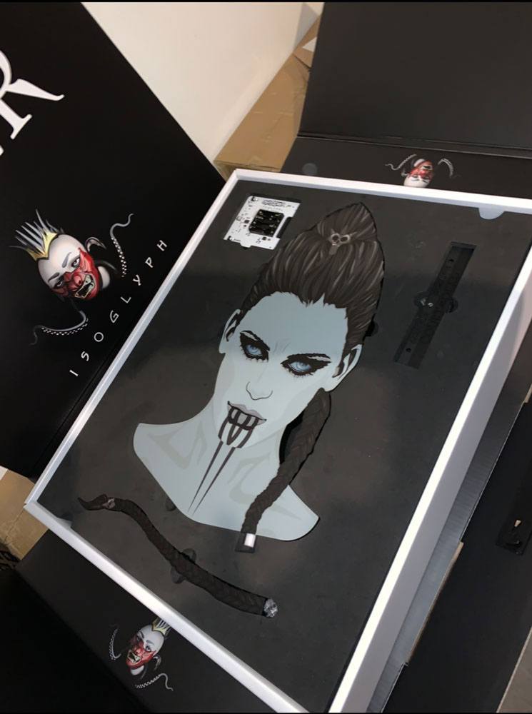 Court of the Dead Escudo interactivo Kier Isoglyph 111 cm