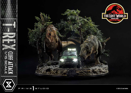 Jurassic World: The Lost World Estatua 1/15 T-Rex Cliff Attack 53 cm