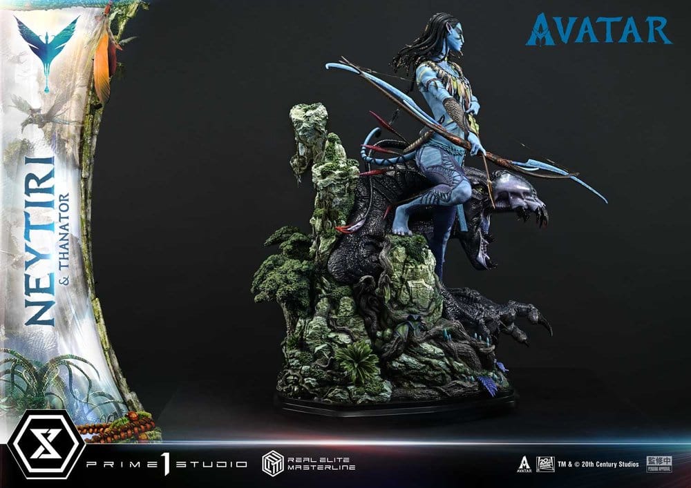 Avatar (Film)  Estatua Real Elite Masterline Series 1/4 Neytiri & Thanator Deluxe Version 75 cm