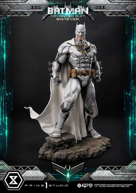 DC Comics Ultimate Museum Masterline Estatua Batman Advanced Suit White Version (Design By Josh Nizzi) 51 cm