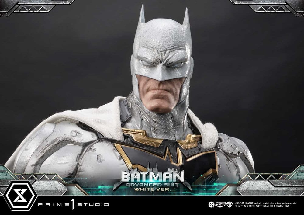 DC Comics Ultimate Museum Masterline Estatua Batman Advanced Suit White Version (Design By Josh Nizzi) 51 cm