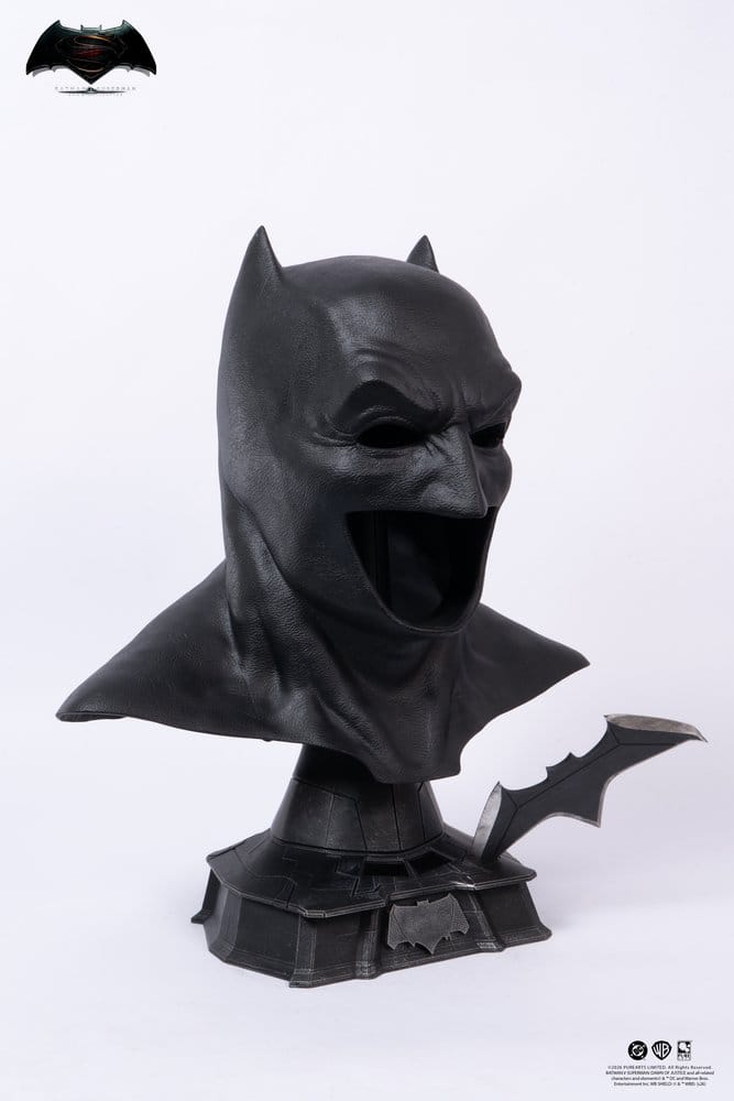 Justice League: Batman v Superman: Dawn of Justice Réplica 1/1 Batman Cowl 51 cm
