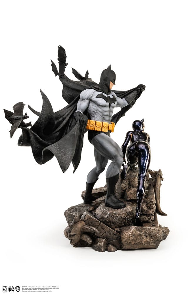 DC Comics Estatua 1/4 Batman & Catwoman Reunion 67 cm - Z POP Toys