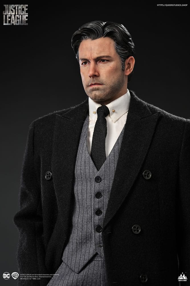 Justice League Estatua 1/4 Bruce Wayne (Ben Affleck) 51 cm - Z POP Toys