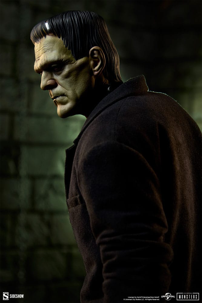Frankenstein Estatua Premium Format Mixed Media Frankenstein (Fabric Costume) 57 cm - Z POP Toys
