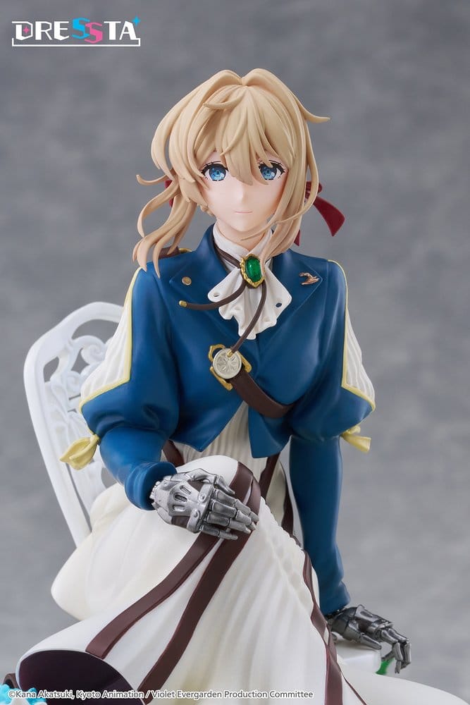 Violet Evergarden Figura PVC Dressta Violet Evergarden 17 cm