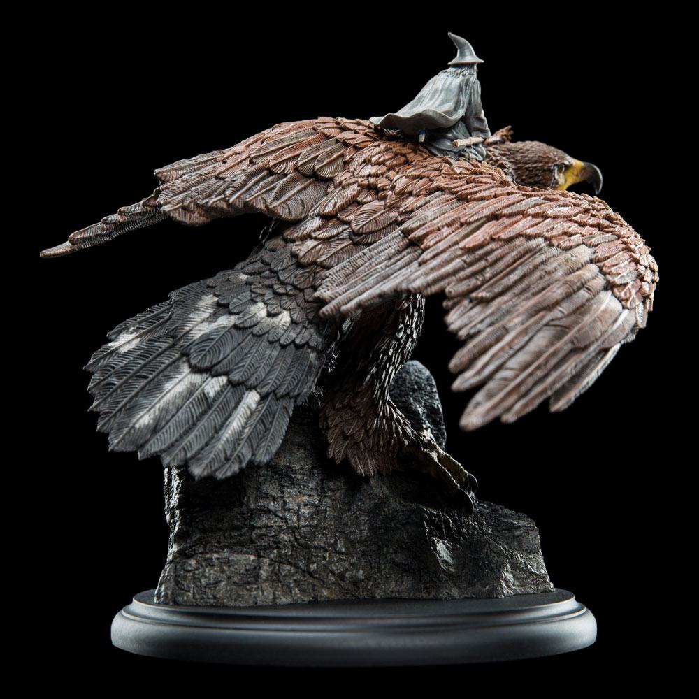 El Señor de los Anillos Estatua Gandalf on Gwaihir 15 cm - Z POP Toys