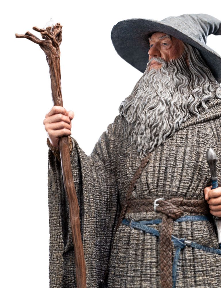 El Señor de los Anillos Estatua Gandalf el Gris 19 cm