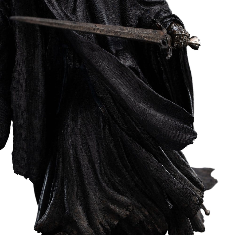 La Trilogía de El Señor de los Anillos Estatua Ringwraith at the Prancing Pony 18 cm